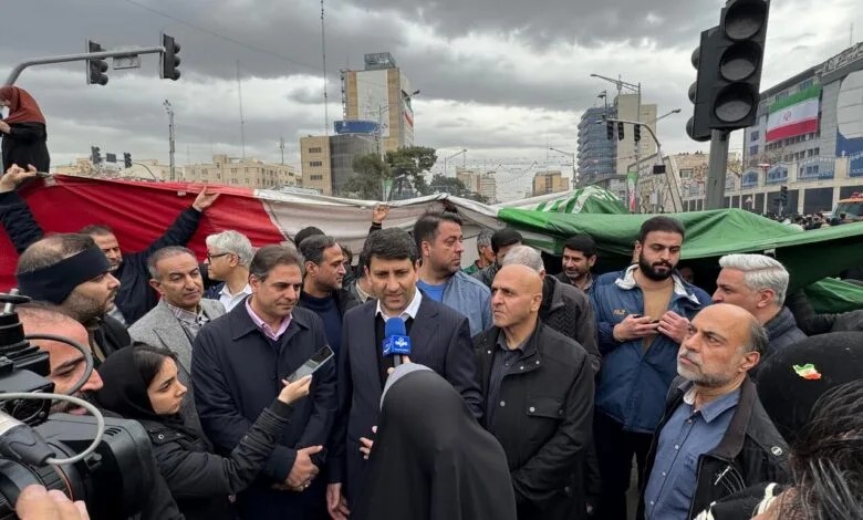 هاشمی: راهپیمایی امسال نماد وحدت در برابر فضاسازی رسانهای دشمن بود هاشمی: راهپیمایی امسال نماد وحدت در برابر فضاسازی رسانهای دشمن بود