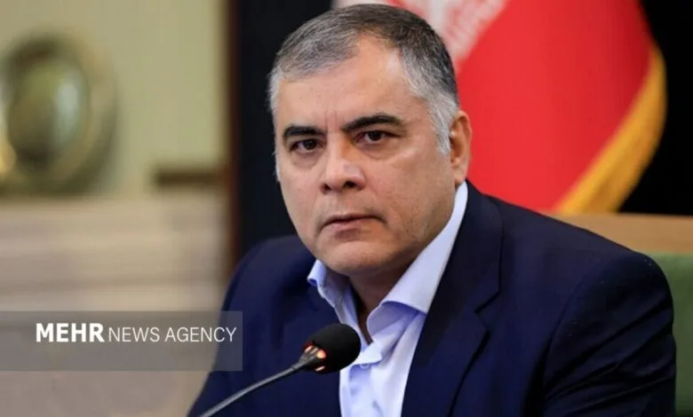 در ۴۰ روز جنگ حتی یک روز کاهش تولید نفت خام نداشتیم در ۴۰ روز جنگ حتی یک روز کاهش تولید نفت خام نداشتیم