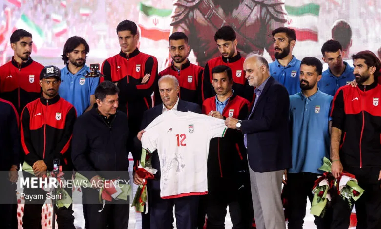 انجام پرواز تیم ملی فوتبال به آمریکا منوط به اخذ مجوزهای پروازی است انجام پرواز تیم ملی فوتبال به آمریکا منوط به اخذ مجوزهای پروازی است