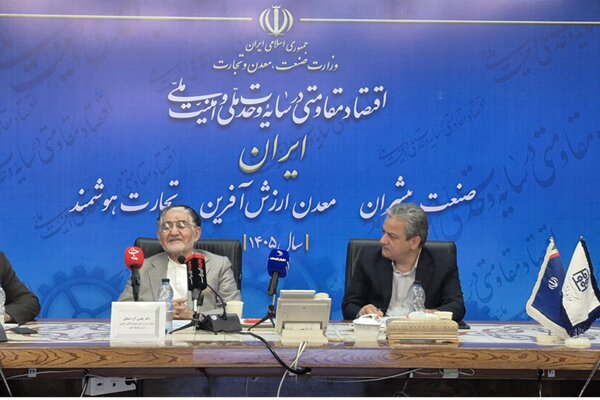 طرح فروش اقساطی فرش دستباف کلید می‌خورد؛ صادرات به ۶۱ کشور