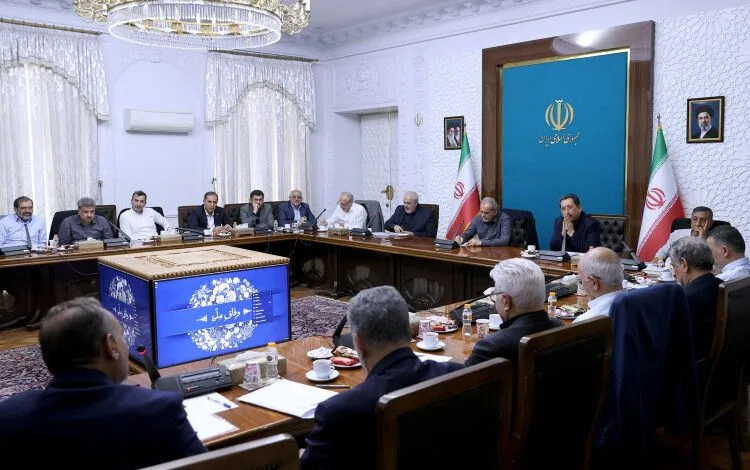 تصویب ۷ تصمیم عملیاتی برای تأمین برق صنایع و پایداری تولید