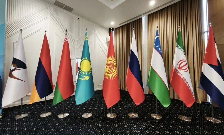ایران آماده سرمایهگذاری مشترک با اوراسیا است ایران آماده سرمایهگذاری مشترک با اوراسیا است